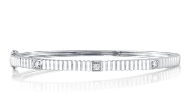 FLUTED DIAMOND BANGLE .16CT