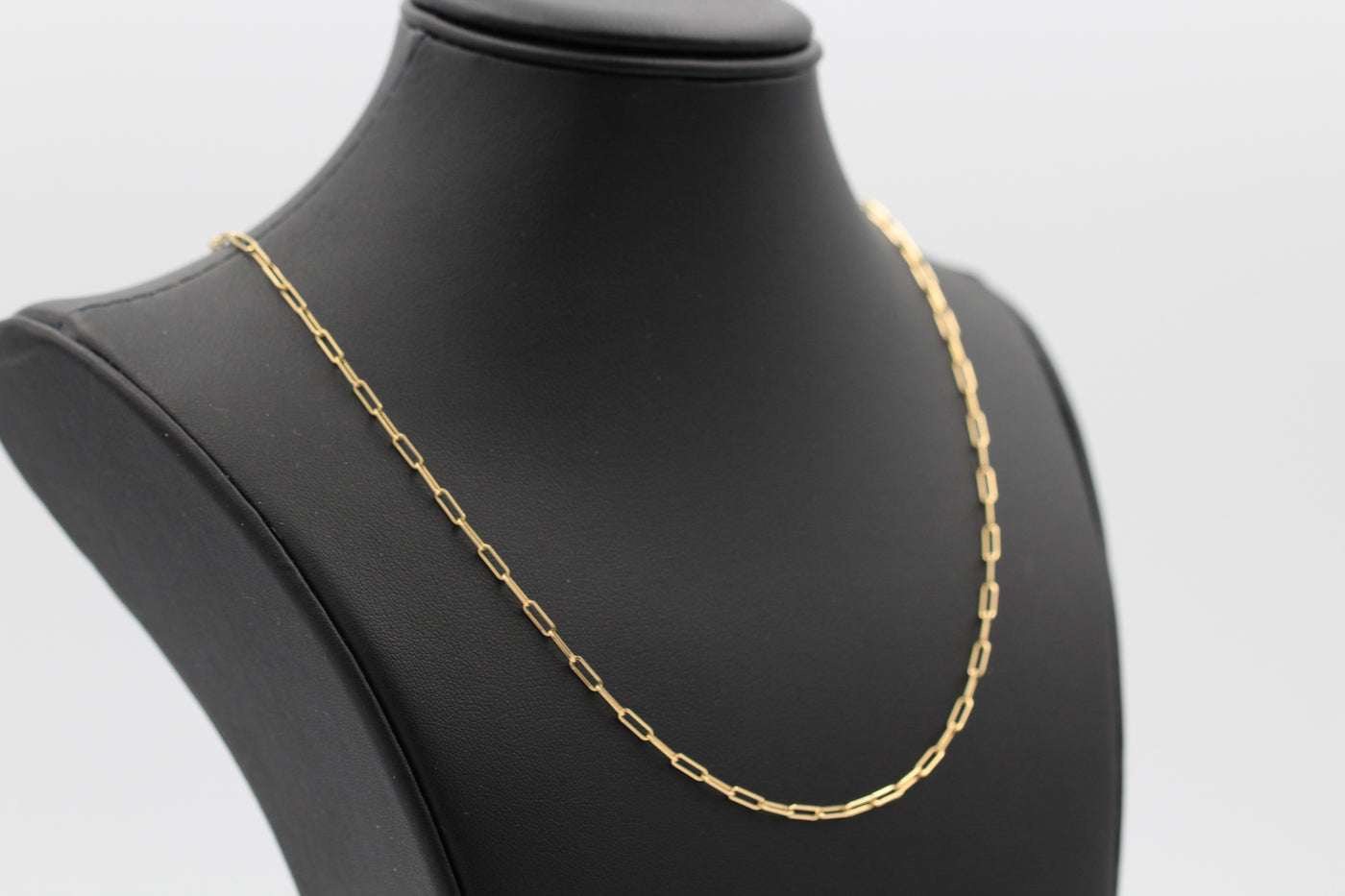THIN PAPERCLIP CHAIN-17.5"